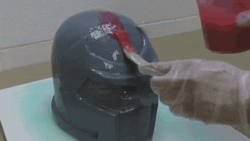 如何制作树脂角色扮演头盔的硅胶手套模具
